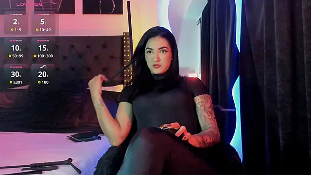 Snapshot of scarlet106 chatting on September 14, 12:44 am scarlet106 online show from September 14, 12:44 am