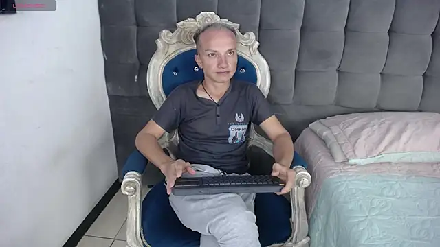 DaddyPoweer online show from October 10, 1:17 am