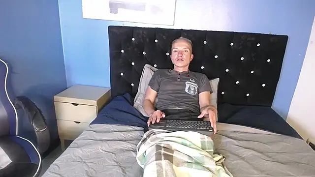 DaddyPoweer online show from October 3, 5:31 am