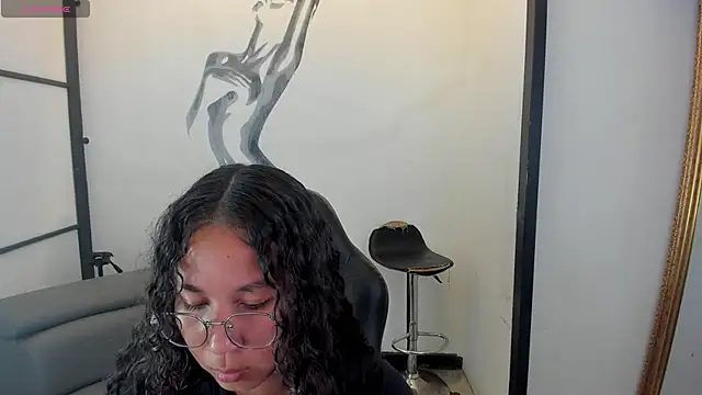 Noahsmitth  online show from September 14, 8:31 pm