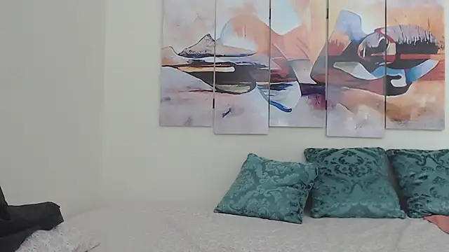 FLAKIS18 online show from April 9, 9:43 pm