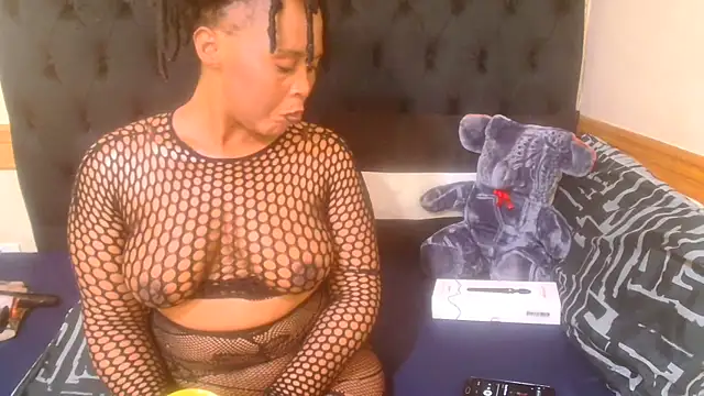 Snapshot of Sexy_PureFire chatting on November 12, 4:11 pm Sexy PureFire online show from November 12, 4:11 pm