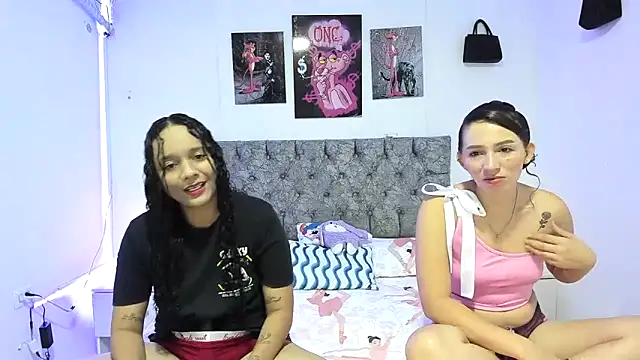 Snapshot of nay_and_aleja1 chatting on April 25, 2:58 am nay and aleja1 online show from April 25, 2:58 am