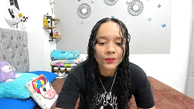 Snapshot of nay_and_aleja1 chatting on October 4, 3:41 am nay and aleja1 online show from October 4, 3:41 am