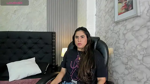 Snapshot of alicy__torres chatting on April 23, 12:29 pm alicy torres online show from April 23, 12:29 pm