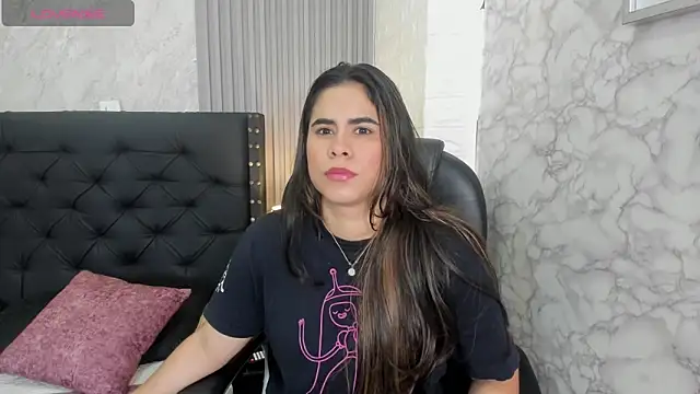 Snapshot of alicy__torres chatting on May 14, 12:02 pm alicy torres online show from May 14, 12:02 pm