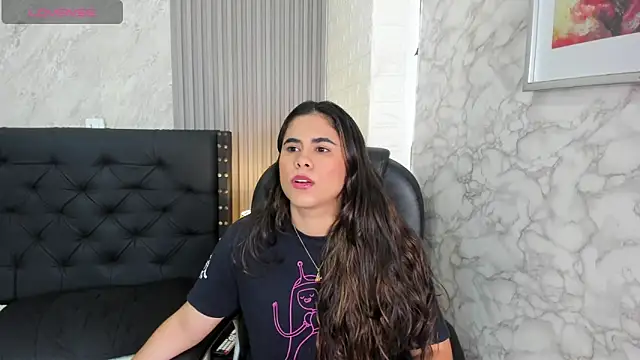 Snapshot of alicy__torres chatting on May 22, 12:25 pm alicy torres online show from May 22, 12:25 pm