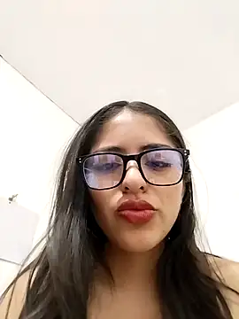 Goddesscut333 online show from February 14, 1:17 am
