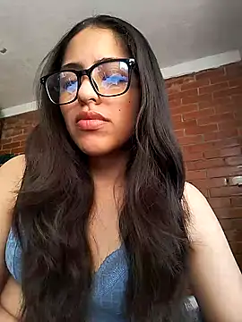 Goddesscut333 online show from January 7, 6:35 pm