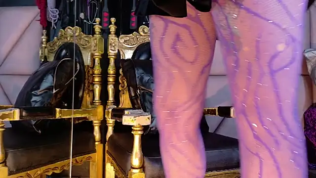 EvaSabath online show from February 9, 5:11 pm