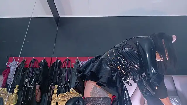 EvaSabath online show from February 16, 5:11 pm