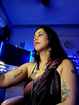 Love Beauty01 online show from March 1, 7:03 pm