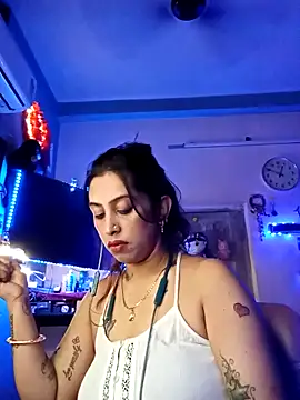 Love Beauty01 online show from February 27, 6:52 pm