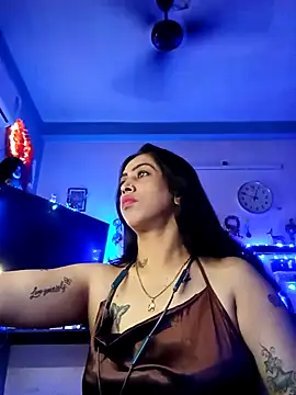 Love Beauty01 online show from February 14, 6:52 pm