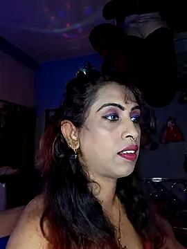 Snapshot of Love_Beauty01 chatting on July 17, 6:38 pm Love Beauty01 online show from July 17, 6:38 pm