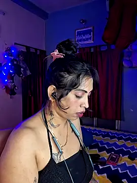 Love Beauty01 online show from April 1, 6:49 pm