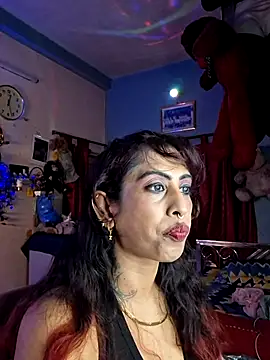 Snapshot of Love_Beauty01 chatting on June 27, 6:36 pm Love Beauty01 online show from June 27, 6:36 pm