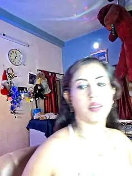 Snapshot of Love_Beauty01 chatting on June 25, 6:46 pm Love Beauty01 online show from June 25, 6:46 pm