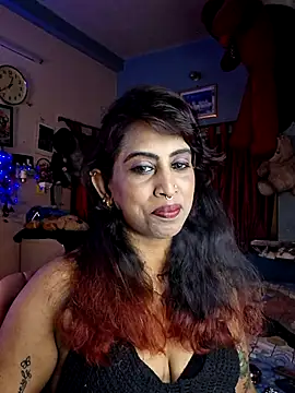 Snapshot of Love_Beauty01 chatting on July 10, 6:52 pm Love Beauty01 online show from July 10, 6:52 pm