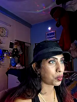 Snapshot of Love_Beauty01 chatting on June 26, 6:58 pm Love Beauty01 online show from June 26, 6:58 pm