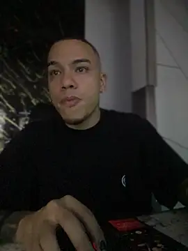 AlphaMasterXxx online show from November 12, 8:29 am