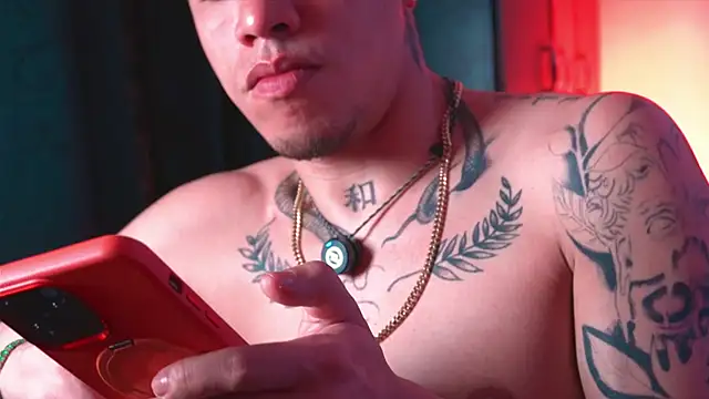 AlphaMasterXxx online show from March 10, 5:22 am