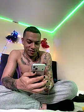 AlphaMasterXxx online show from December 19, 7:22 am