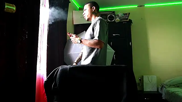 AlphaMasterXxx online show from September 8, 7:57 pm