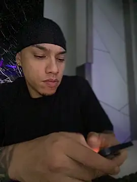 AlphaMasterXxx online show from October 25, 6:45 am