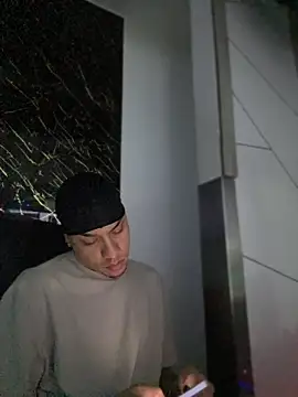 AlphaMasterXxx online show from November 9, 6:39 am