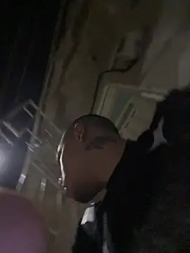 AlphaMasterXxx online show from December 15, 5:57 am