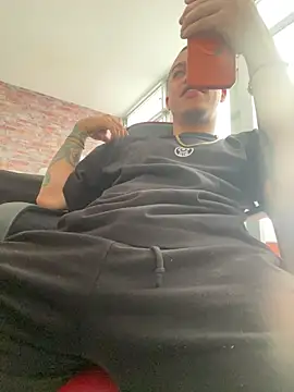 AlphaMasterXxx online show from May 13, 5:42 pm