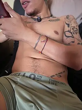 AlphaMasterXxx online show from March 13, 4:01 pm