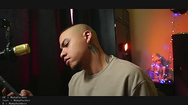 AlphaMasterXxx online show from January 10, 6:47 pm