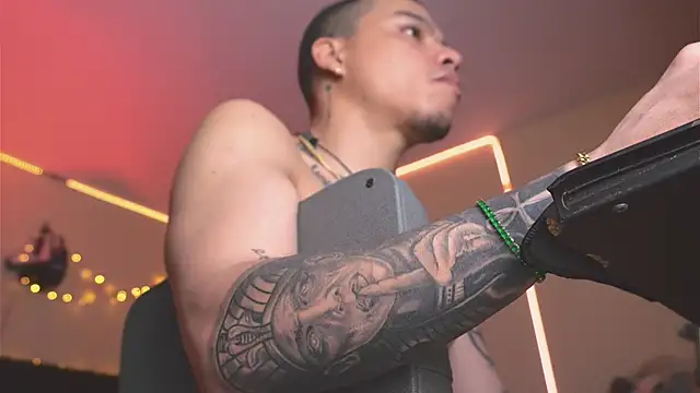 AlphaMasterXxx online show from March 12, 3:34 am