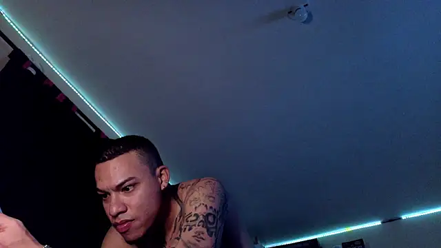 AlphaMasterXxx online show from October 19, 11:40 pm