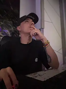 AlphaMasterXxx online show from November 28, 11:54 am