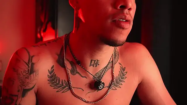 AlphaMasterXxx online show from April 7, 5:31 am