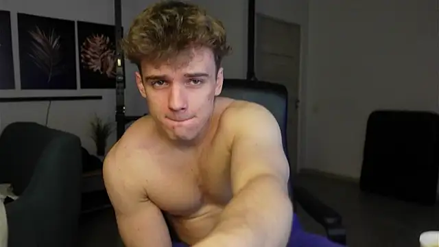 Snapshot of Ricky_Becko chatting on November 12, 2:54 pm Ricky Becko online show from November 12, 2:54 pm