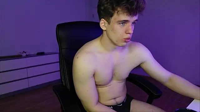 Snapshot of Ricky_Becko chatting on November 20, 4:18 pm Ricky Becko online show from November 20, 4:18 pm