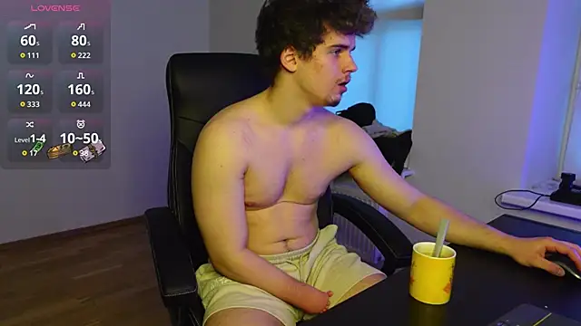 Snapshot of Ricky_Becko chatting on January 19, 2:21 pm Ricky Becko online show from January 19, 2:21 pm