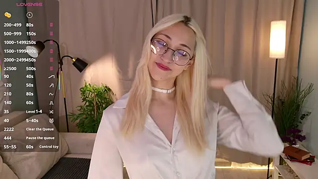 Snapshot of Marry_sharp chatting on October 24, 9:14 pm Marry sharp online show from October 24, 9:14 pm