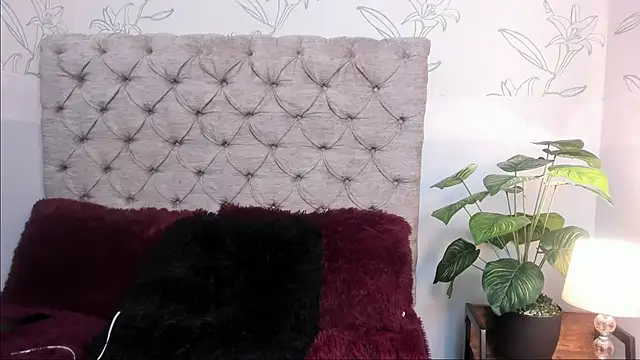 Saraa Marrison  online show from October 3, 11:39 pm