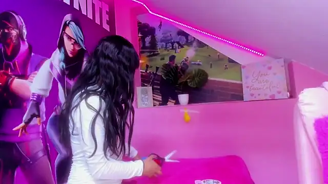 mikaela303av online show from October 31, 3:03 am