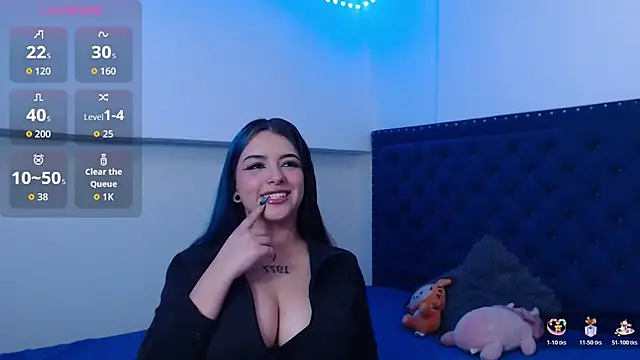 MaviceMur online show from December 15, 7:52 pm