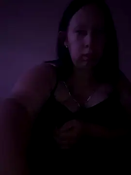 Snapshot of xSiindy95 chatting on October 6, 7:36 pm xSiindy95 online show from October 6, 7:36 pm