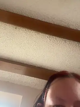 Snapshot of xSiindy95 chatting on December 5, 10:14 am xSiindy95 online show from December 5, 10:14 am