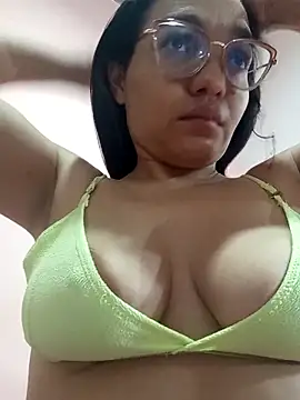 Snapshot of Sensual_Anyelie chatting on September 26, 6:20 am Sensual Anyelie online show from September 26, 6:20 am