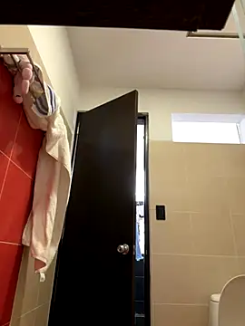 EmilyKisx online show from October 23, 12:26 pm