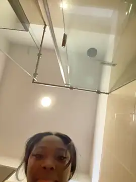 EmilyKisx online show from November 5, 1:14 pm